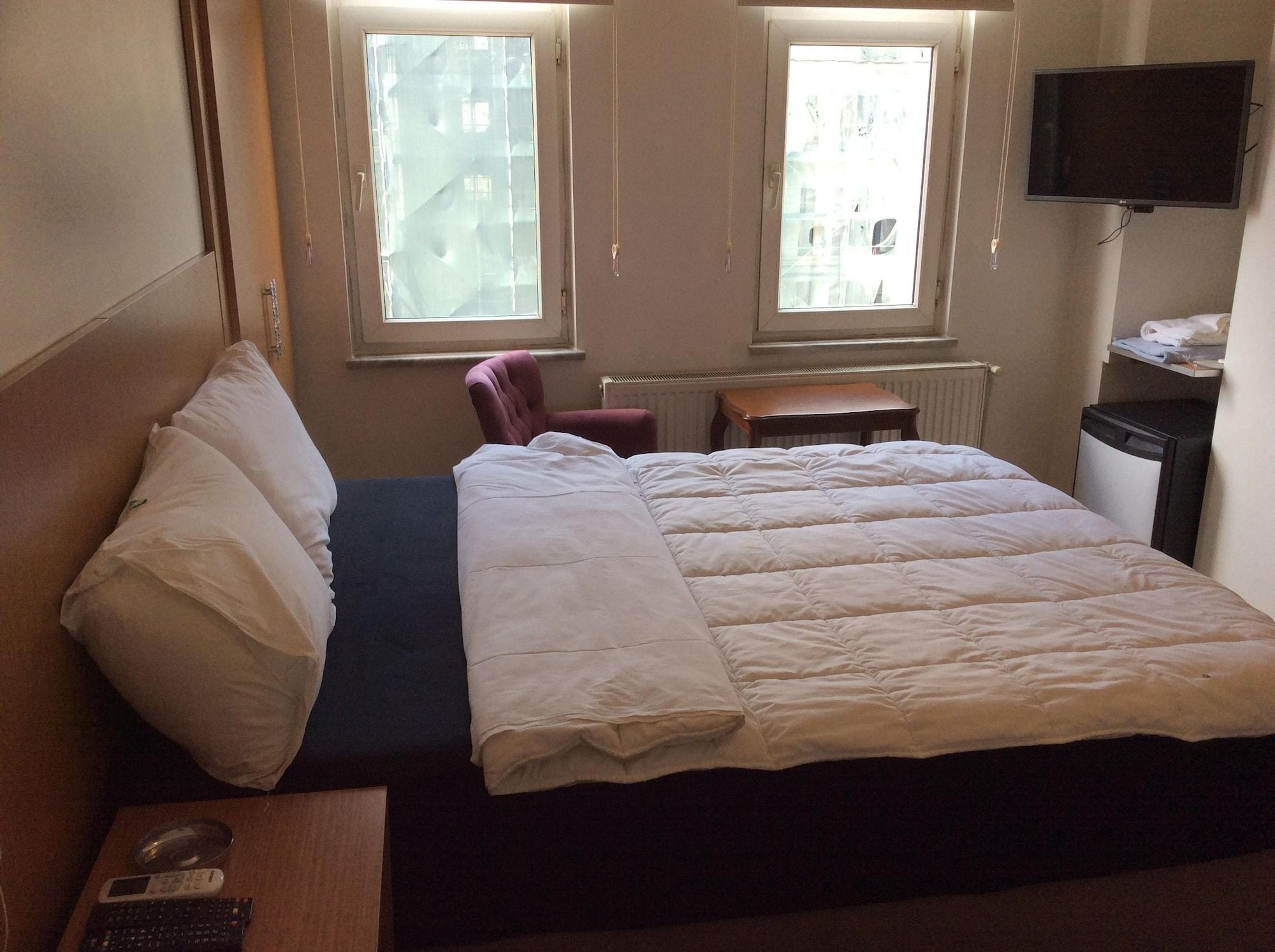 Hotel Yonca Istanbul Luaran gambar