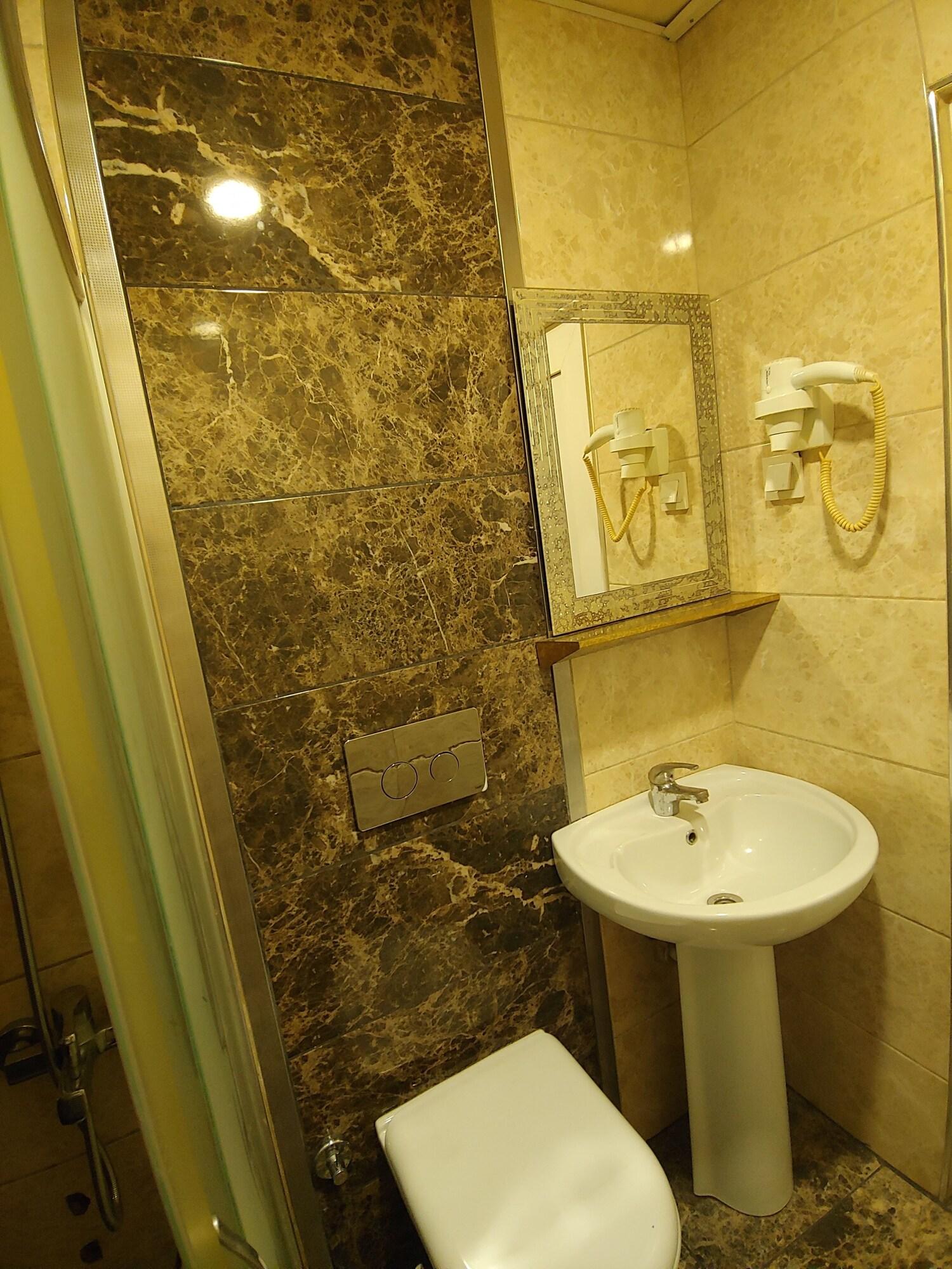 Hotel Yonca Istanbul Luaran gambar