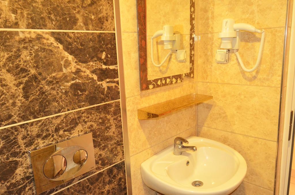 Hotel Yonca Istanbul Luaran gambar